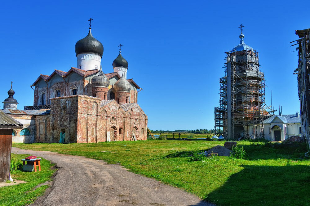 михайло-клопский монастырь великий новгород. михайло-клопский монастырь троицкий собор. михайло-клопский монастырь великий. михаил клопский монастырь великий новгород. михаил клопский новгородский монастырь.