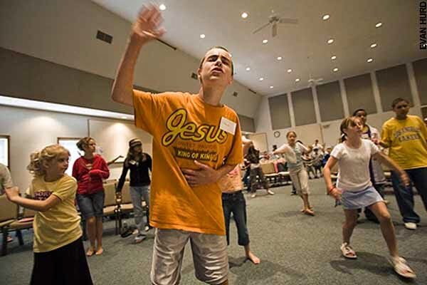 Кадр из фильма "Лагерь Иисуса", 2006 г.