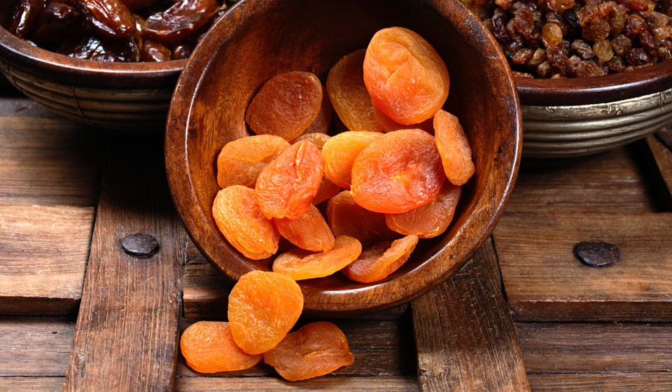 Кто не знал курага - это сушёный абрикос.)