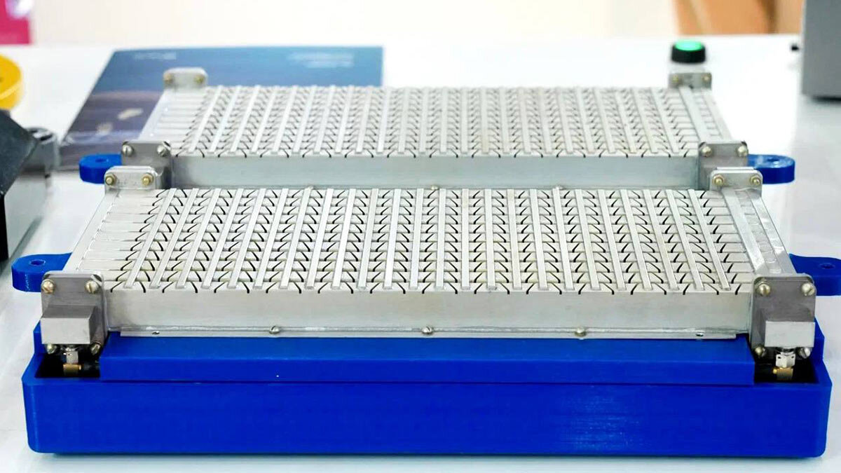    Универсальный малогабаритный измеритель скорости Ирина Петрова