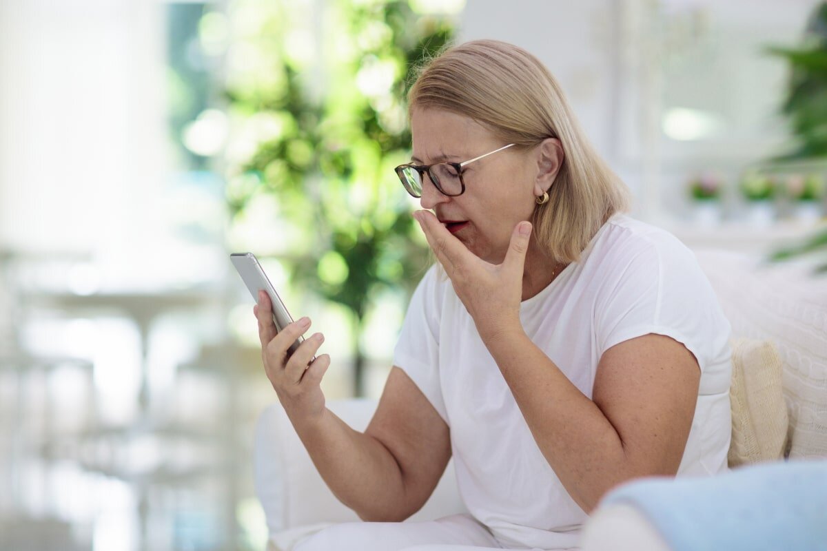    Кнопка SOS сообщит родным, что вы попали в беду, и отправит вашу геопозицию