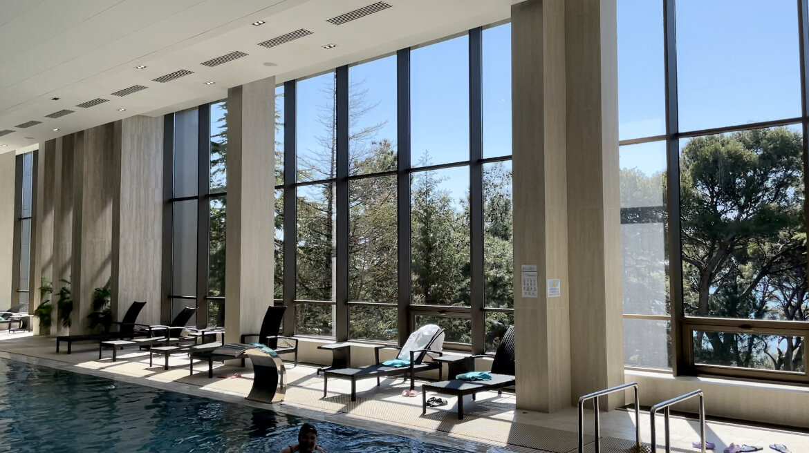 Листайте галерею