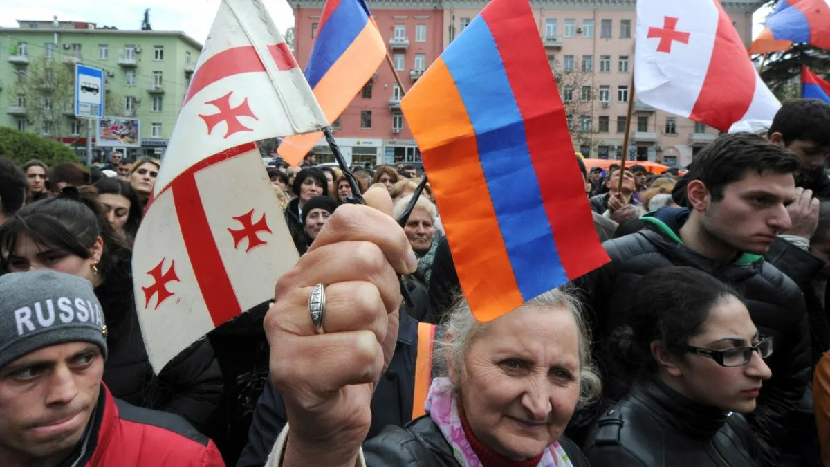 Georgia armenia. Армения и Грузия братья. Армяне и грузины. Грузины против армян. Грузины в Армении.