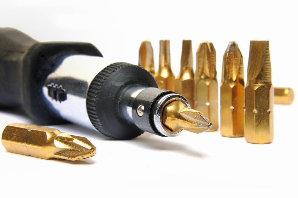 "Золотые биты" в комплектации шуруповерта