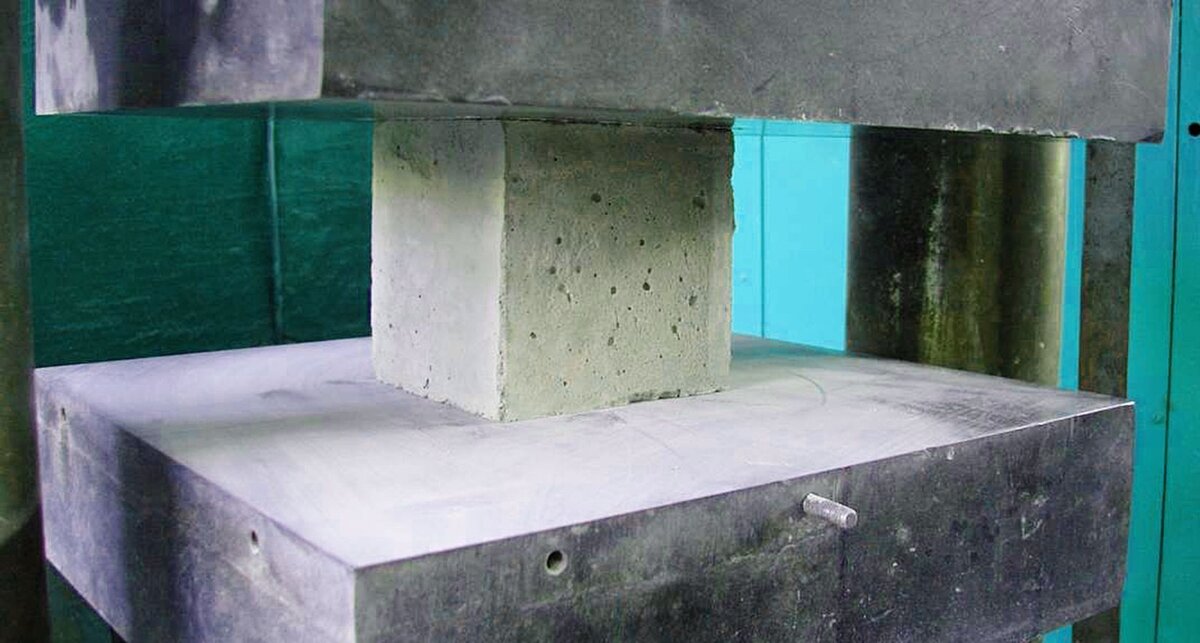 Устройство ур ф для распиловки асфальто и цементно бетонных образцов вырубок