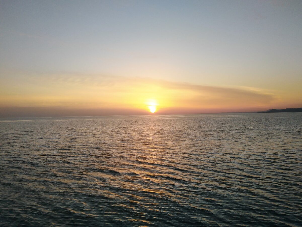 Рейд Туапсе, с борта танкера ""Титан ", 4 мая 2021г. Фото Игорь Ивлев, Самарский филиал ВГУВТ 