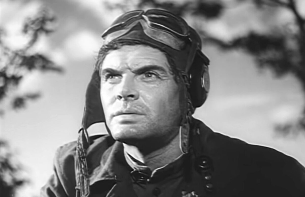 Кадр из кинофильма "Повесть о настоящем человеке", 1948 г., режиссер Александр Столпер, сценаристы Мария Смирнова, Борис Полевой, композитор Николай Крюков (скриншот)