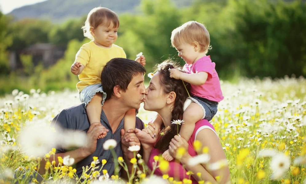 Подписывайтесь на канал и ставьте лайки.