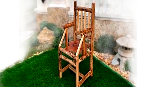 Простой деревянный стул для дома или дачи
