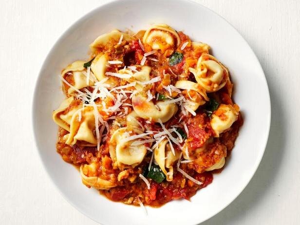 Паста с овощным соусом «Болоньезе» 