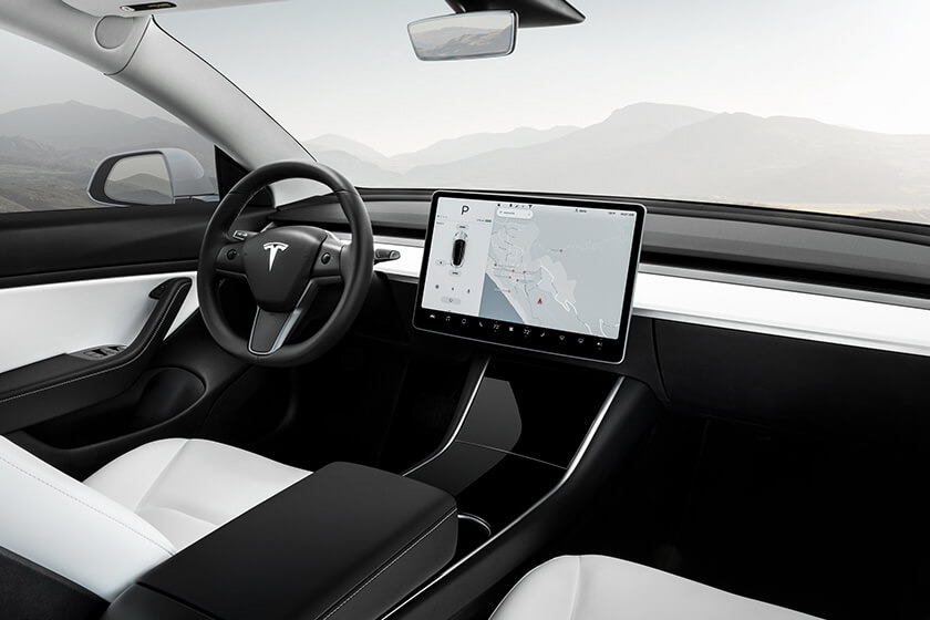 Салон Tesla