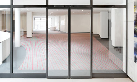 Автоматическая раздвижная дверь