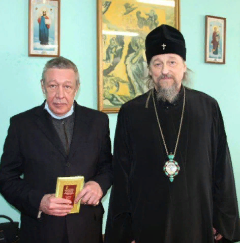  Михаил Ефремов.