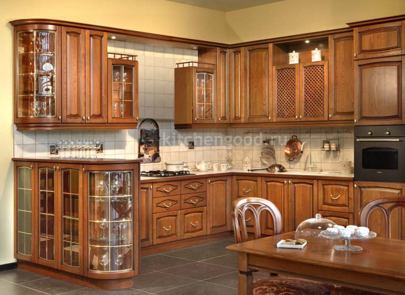 Кухонный гарнитур . Фото с сайта kitchengood.ru