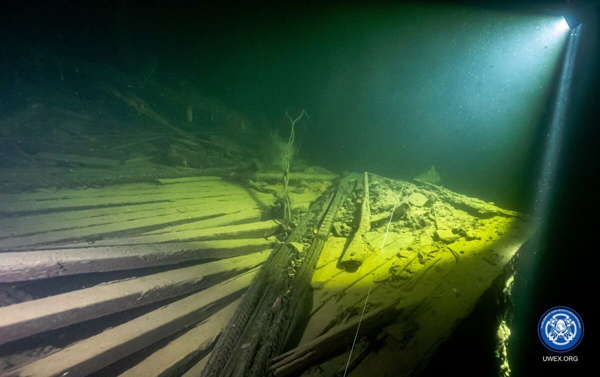 Стрелковое оружие на палубе санитарного транспорта "Калпакс"