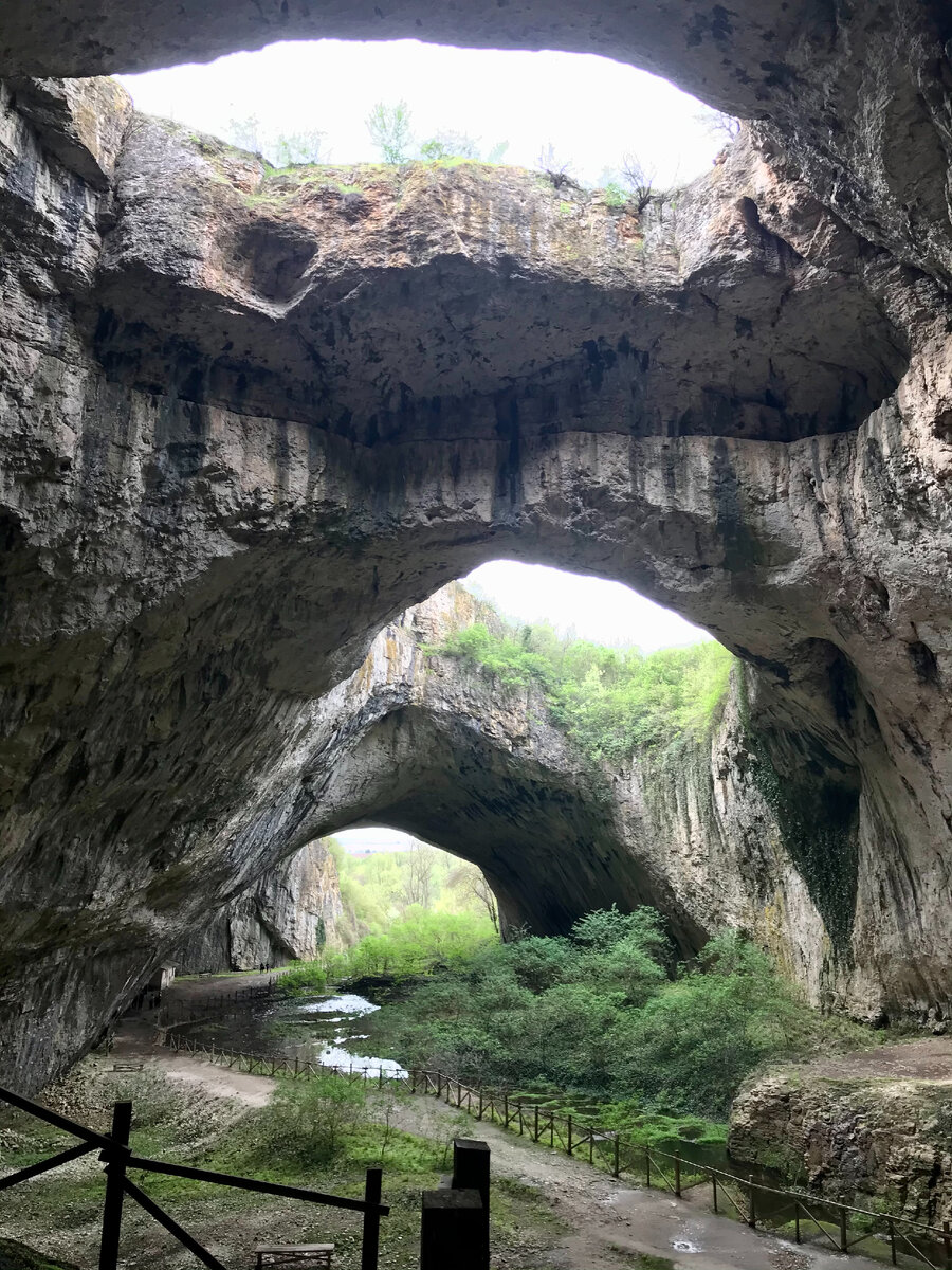 пещера Деветашка, Болгария