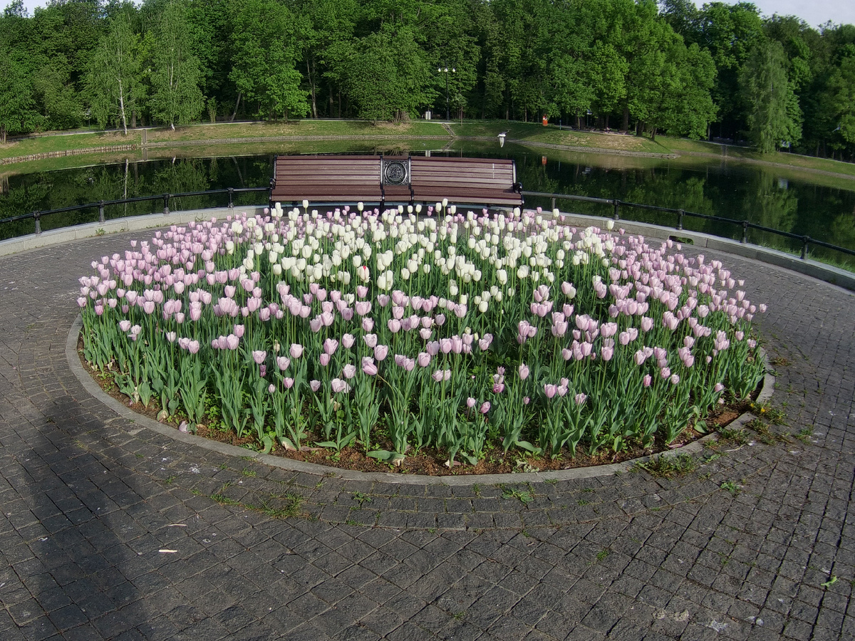 Листайте вправо