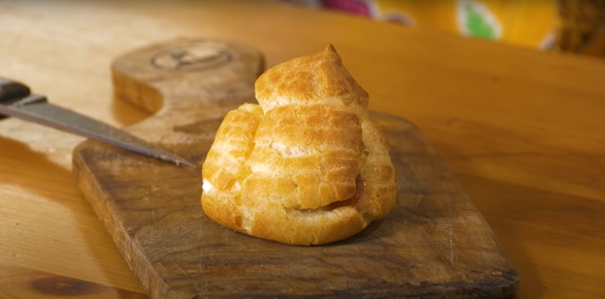 Профитроли с двумя начинками