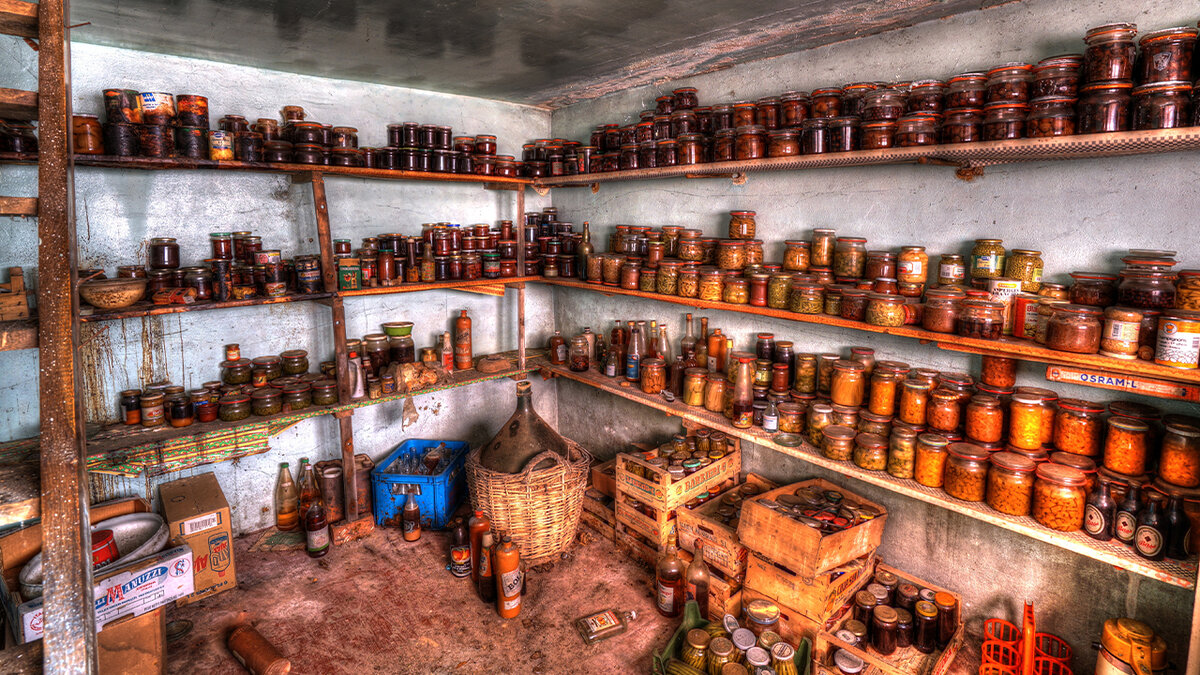 Погреб на даче