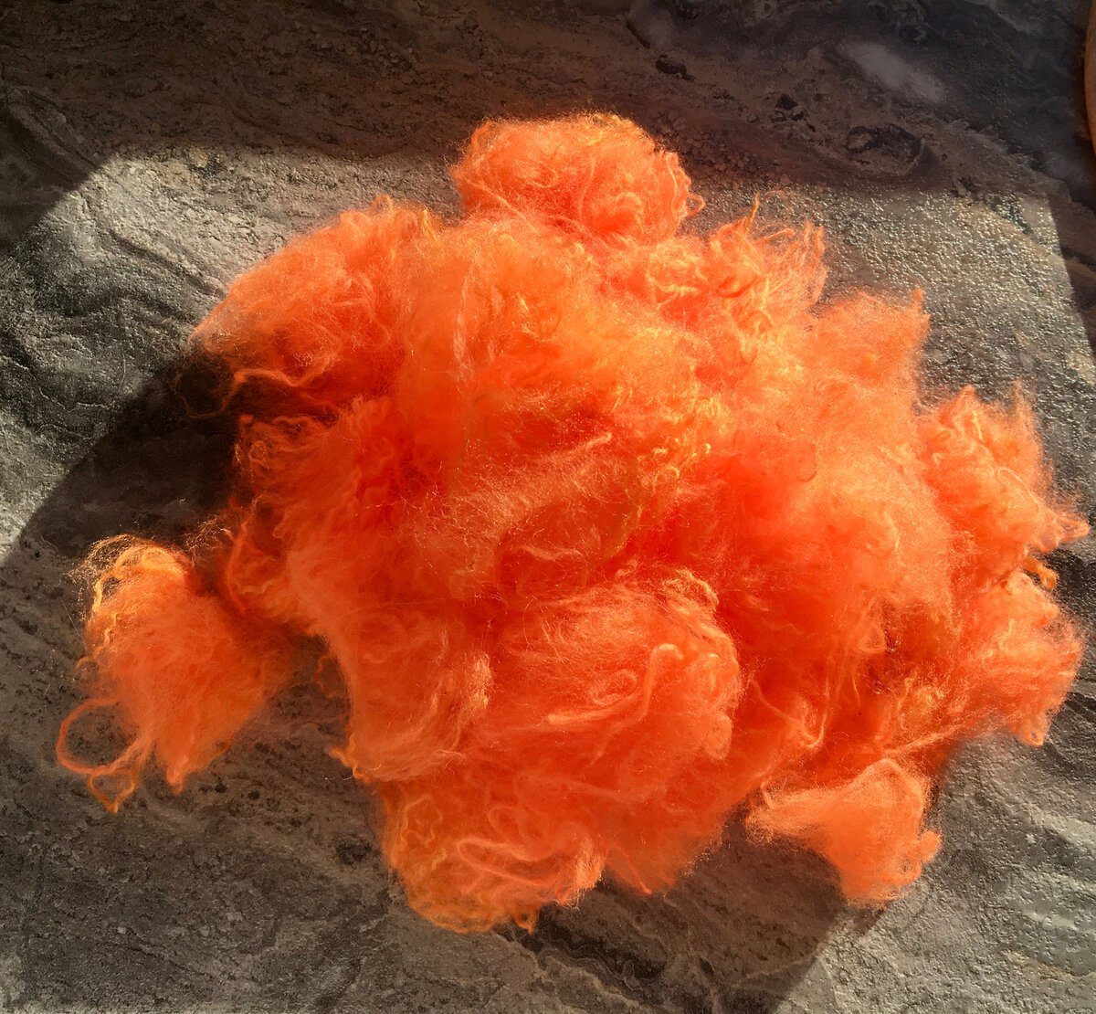 В моей кошке меньше шерсти)