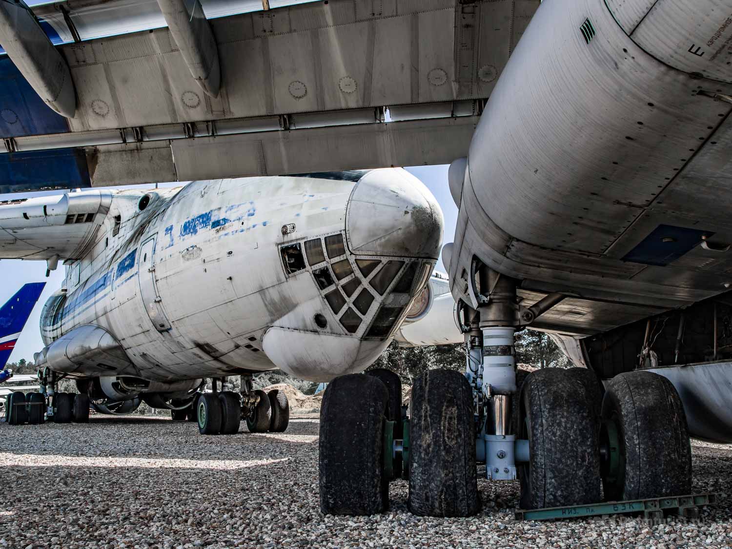 Я подумал, что это свалка с самолётами Ил-76, а оказалось они ждут модернизации ✈️??4