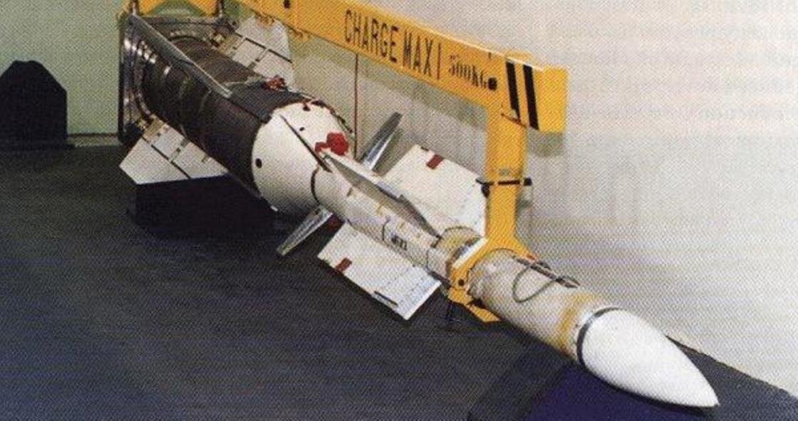 Что такое бикалиберная ракета. Зур Aster-30. Aster-15 ракета. ЗРК Астер 30. Aster 30 ракета