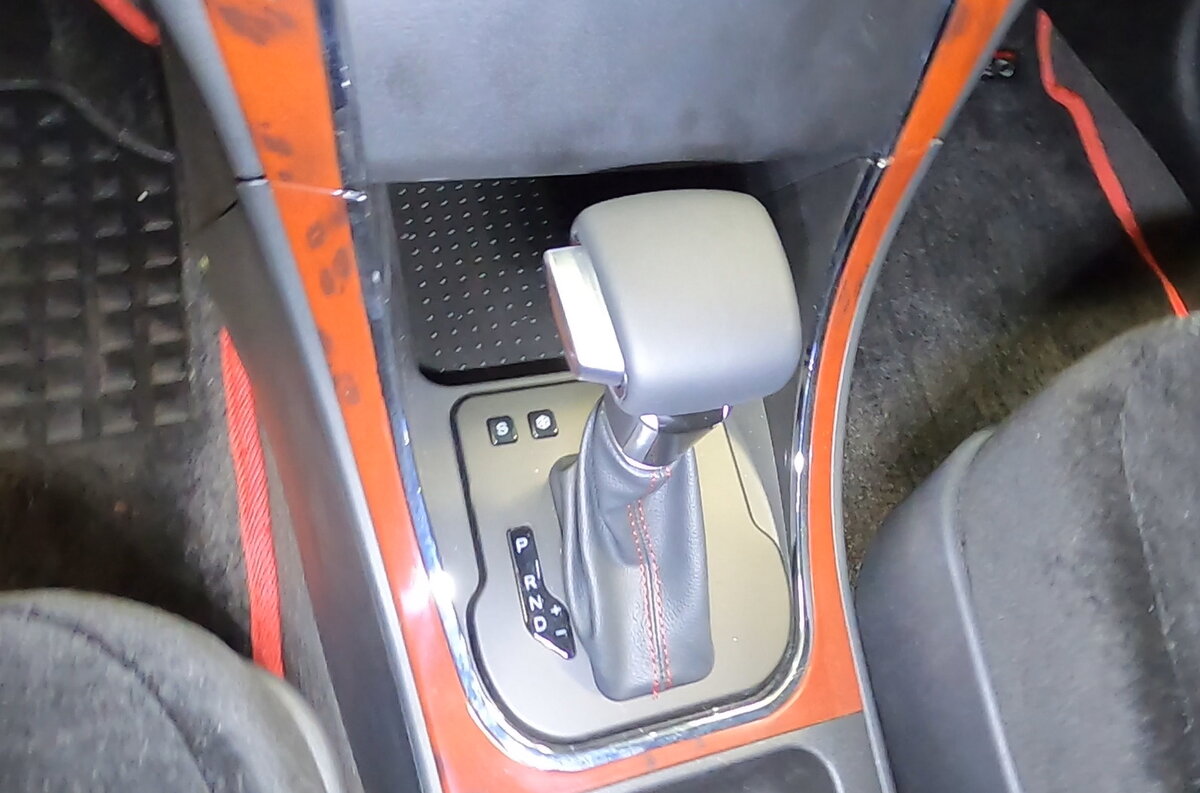 Иранский автопром готов предложить россиянам семейный седан с АКПП и 1. ...