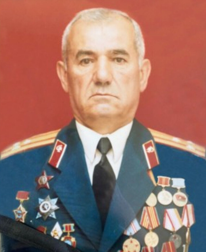 На фото: Курбан Джамалович Курбанове. 