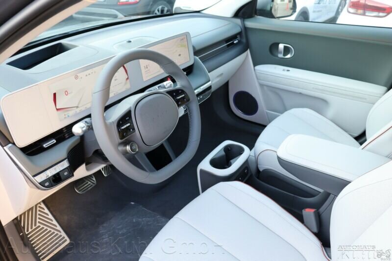 Израильтяне не тратят свои деньги на Audi, BMW и Mercedes. Источник иллюстрации - Яндекс.Картинки