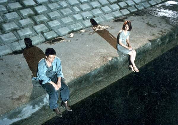 Кадр из фильма "Крокодил" (1996)