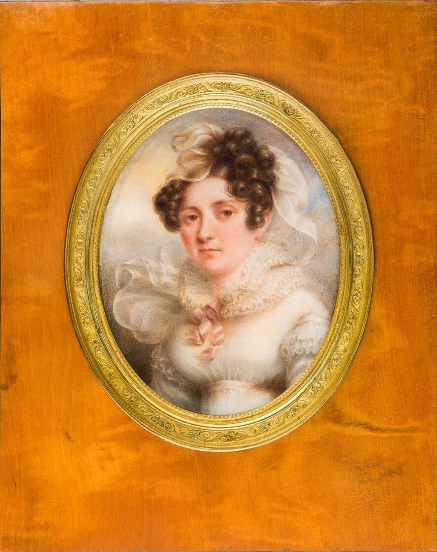 Оболенская Наталья Петровна, сестра.