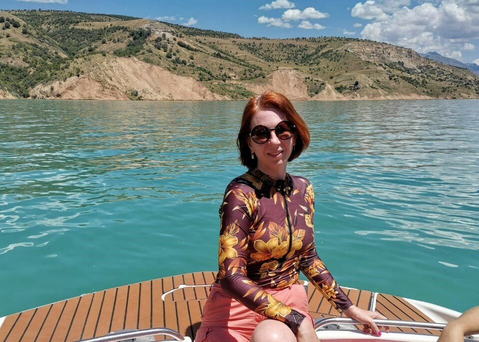 Фото на Чарвакском водохранилище: лазурная вода, горы и солнце! Чем вам не Турция? 