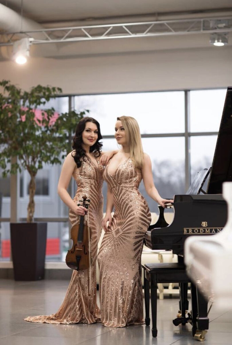 🎈Дорогие гости!🎈 
Приглашаем Вас на день рождение Студии Сна ✨SLEEP STUDIO✨ и предлагаем провести этот праздник вместе с нами! 

Наша компания была открыта, чтобы создавать изысканную и утонченную атмосферу в вашей спальне! И поэтому в этот день мы хотим Вас особенно порадовать и провести этот день в сопровождении живой музыки скрипки и фортепиано, которая прозвучит для Вас в главном холле центра. где Вы сможете насладиться шедеврами классической музыки русских и зарубежных композиторов, а благодаря знаменитым саундтрекам из фильмов перенестись в мир кино. Дуэт порадует гостей популярными песнями 70, 80, 90 годов, а также оригинальным исполнением современных композиций русских, американских, итальянских, японских и корейских композиторов.   

Ждем Вас!  

🎈20 августа в 17 часов(фортепиано)  

🎈21 августа  15 часов ( дуэт скрипка и фортепиано)