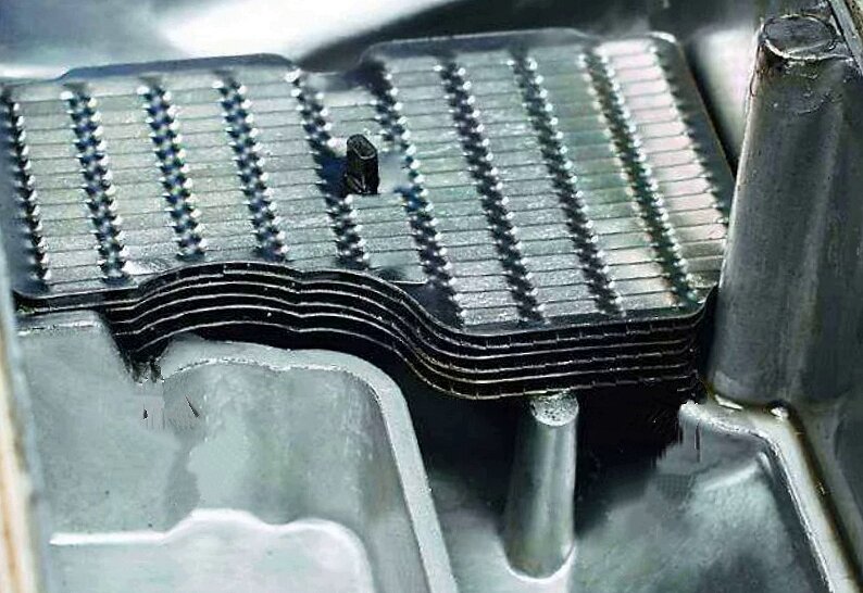 Заводские маслоуловители в клапанной крышке