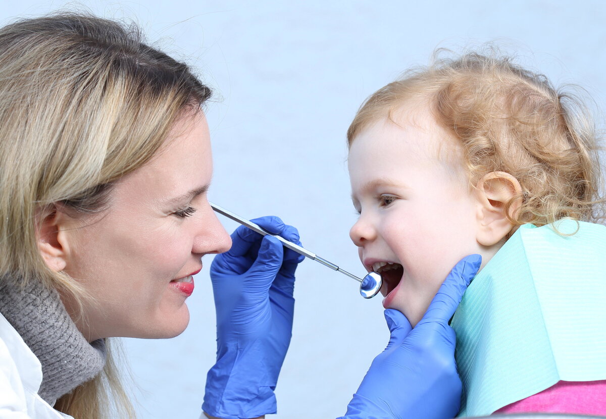     Не ест и плачет: стоматиты у детей