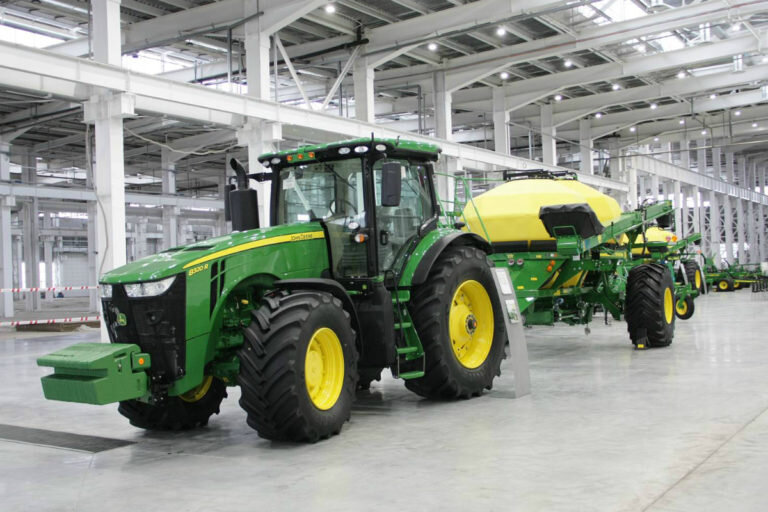    В Оренбуржье с начала 2022 года сельхозтехнику приобрели на сумму более 5,5 млрд рублей Марина Шарт