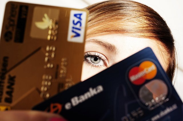    Как россияне могут оформить дебетовые карты Visa и Mastercard в Шри-Ланке?