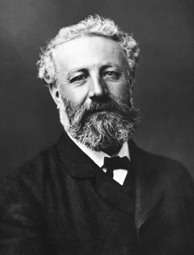 Французский писатель Жюль Верн (1828-1905) (источник фото: Интернет)