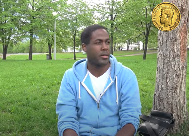 О боже я люблю пельмени!!! И блины! Как же мне вернуться в Россию!