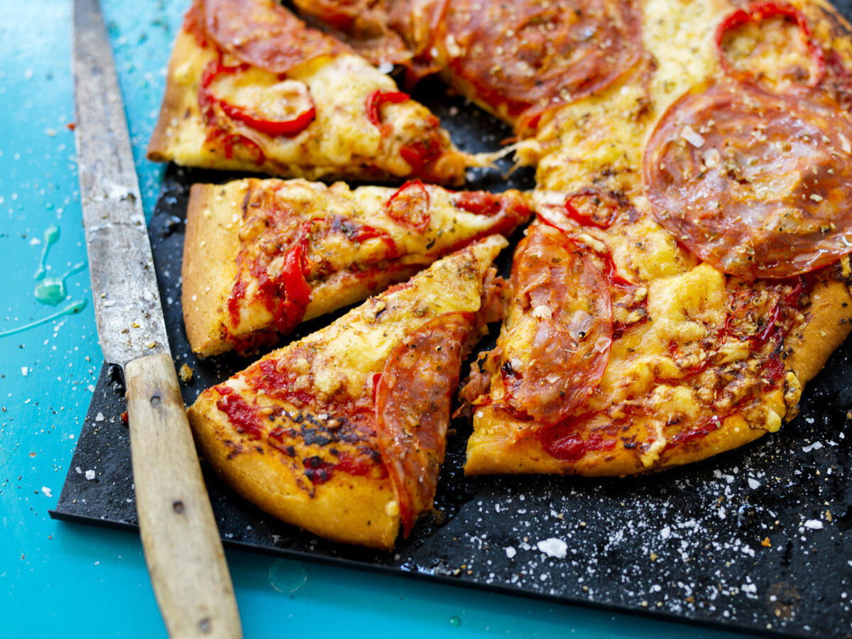Пицца из хлеба на сковороде Resep