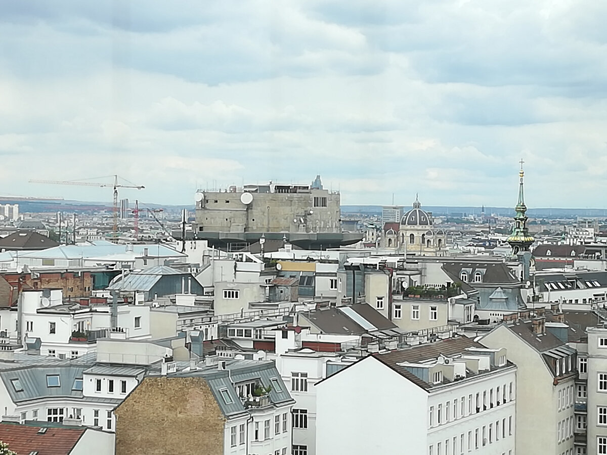 Гефехтштурм в Штифтсказерме (район Нойбау)