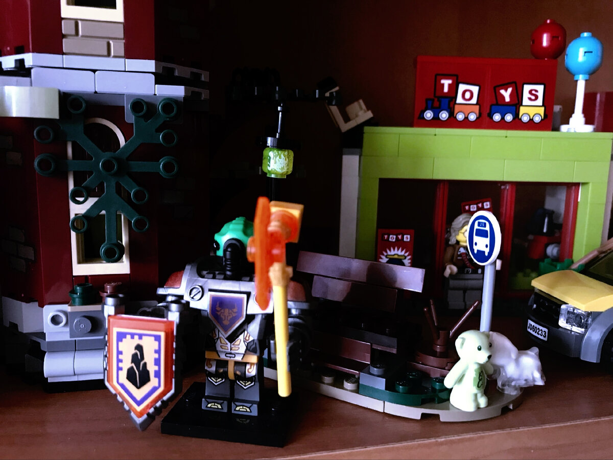 Это самая первая игрушка, которую полюбил Эдуардо....