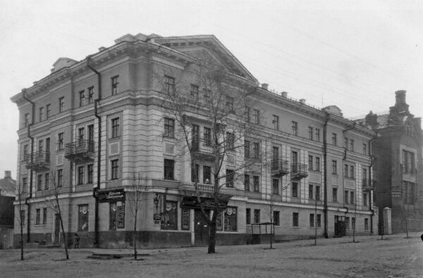 Одно из зданий, построенных немецкими военнопленными в Перми. Скриншот с сайта cs6.pikabu.ru
