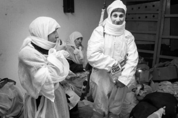 Снайперши в перерыве между боями 