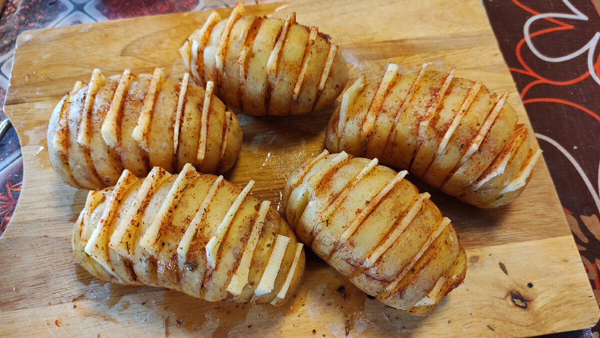 Блюдо готово для жарки в гриле