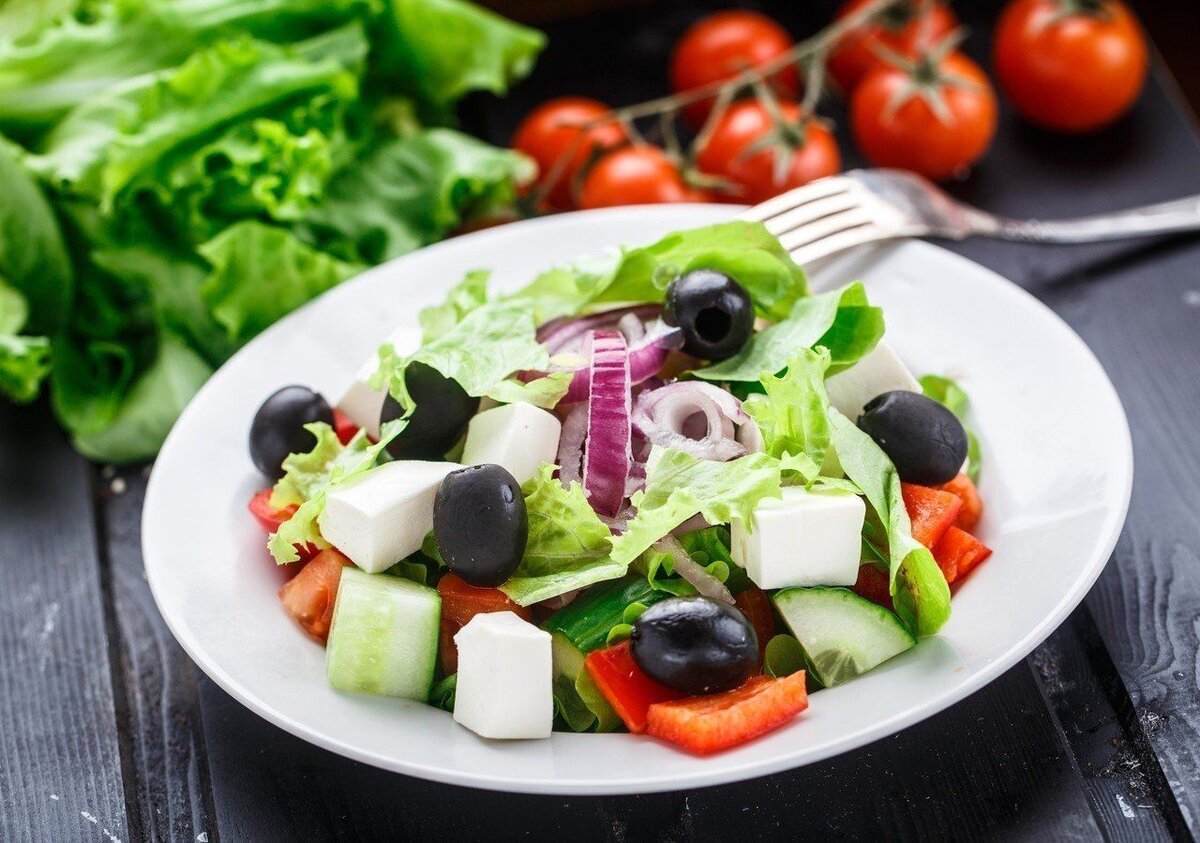 Греческий салат рецепт классический пошаговый рецепт с фото с маслинами с брынзой и листьями салата
