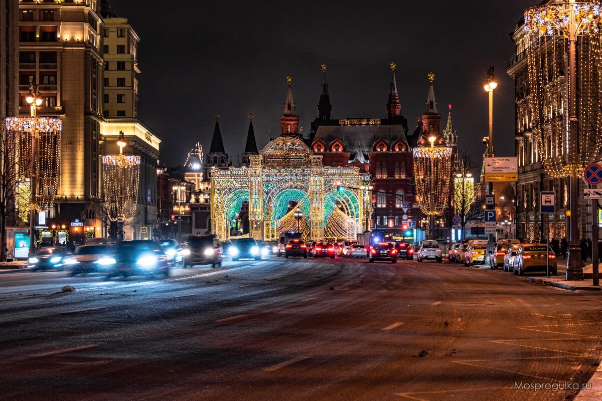 Где отметить новый в москве. Тверская улица 2022. Тверская улица Москва зимой 2022. Тверская улица Москва 2021. Тверская улица фото 2022.