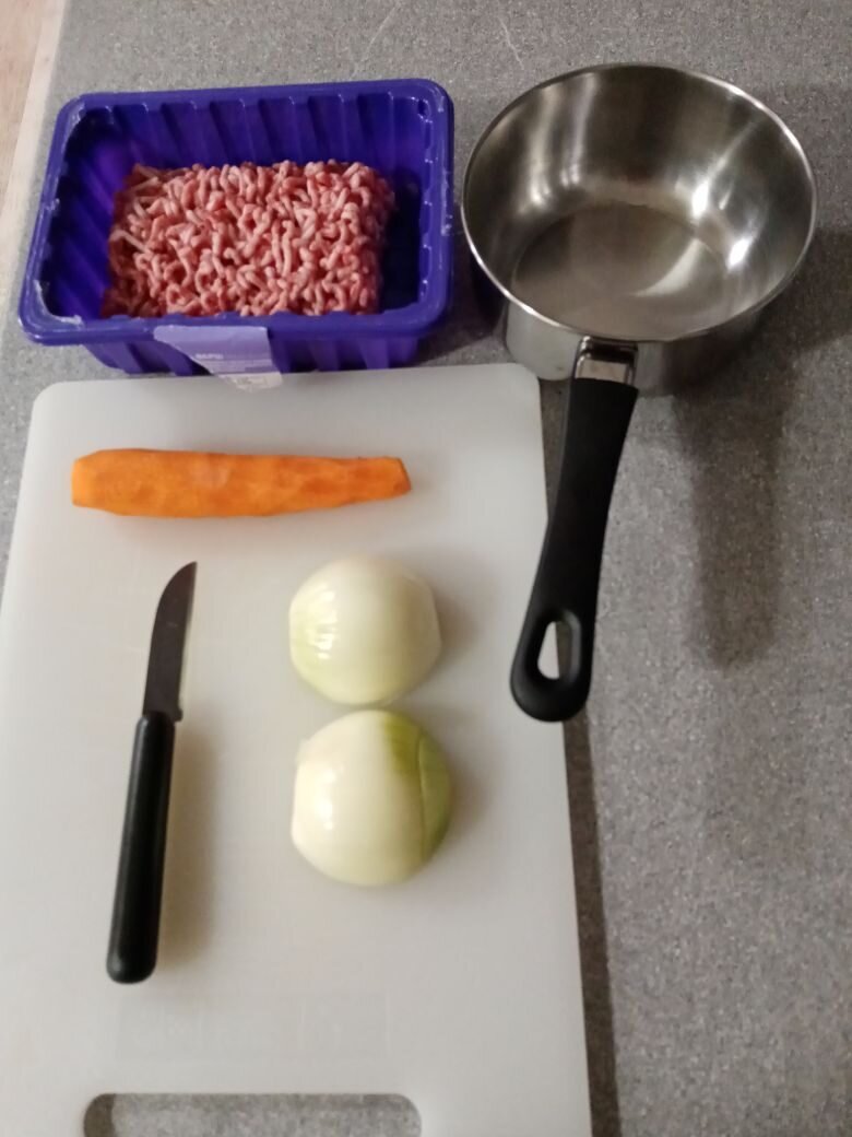 Еще 1 яйцо и соль.