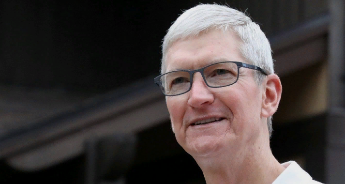 Apple, возглавляемая Тимом Куком, смогла использовать свой размер для решения проблем в цепочке поставок