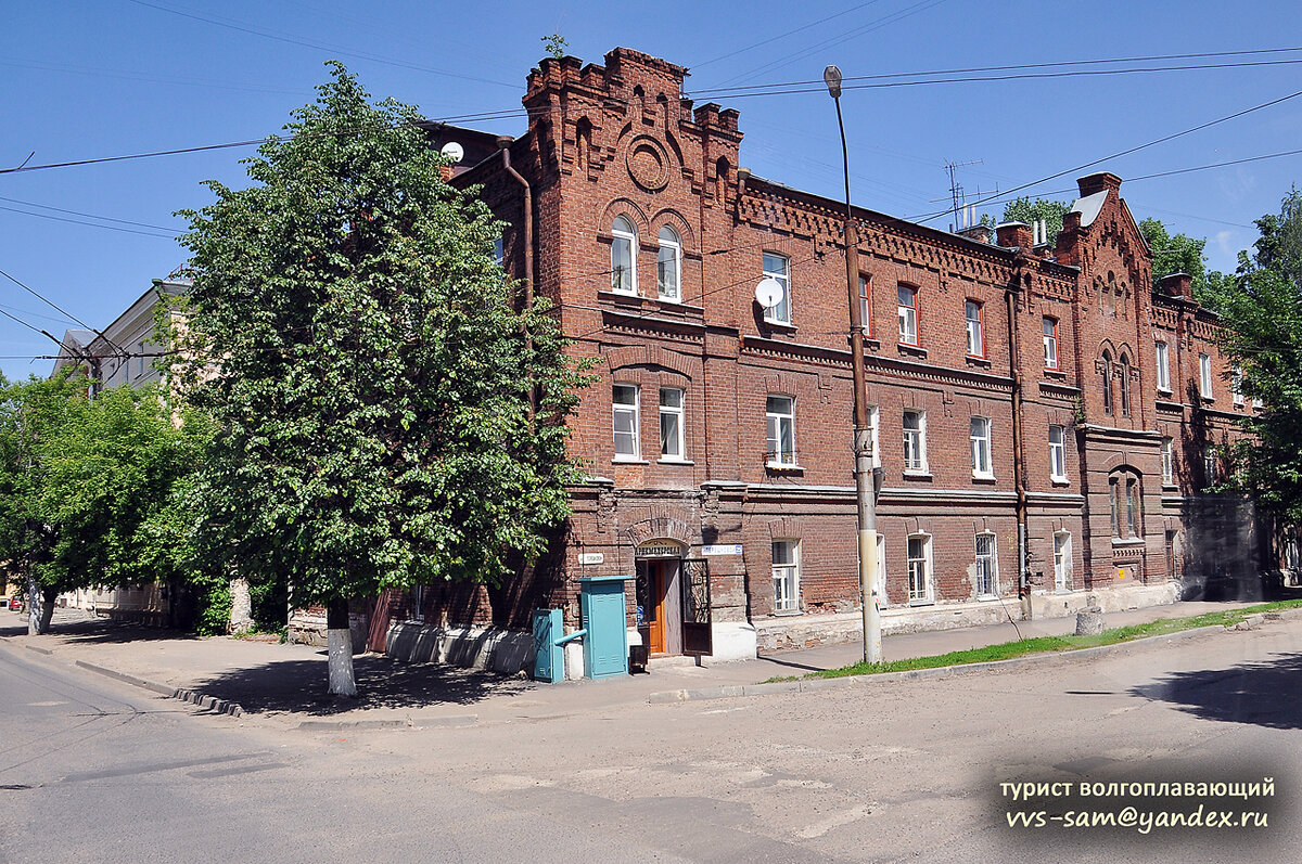 На автобусе по городу к Ипатьевскому монастырю. Кострома, часть 7 | Турист  волгоплавающий | Дзен